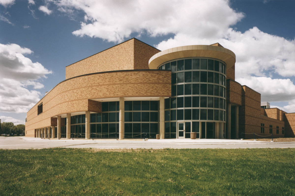 College of Lake County Joseph J Henderson & Son, Inc.